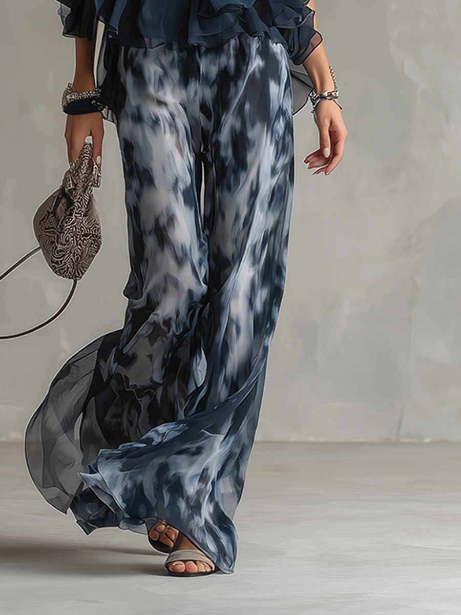 Vittoria | Fluid Suit with Sophisticated Charm